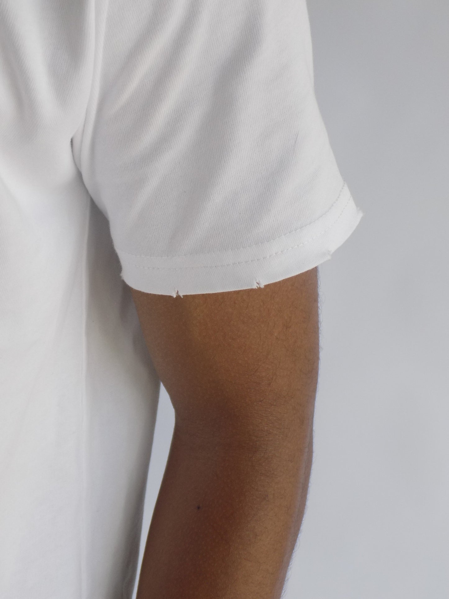 "MUSIC CONNECTS US" TEE